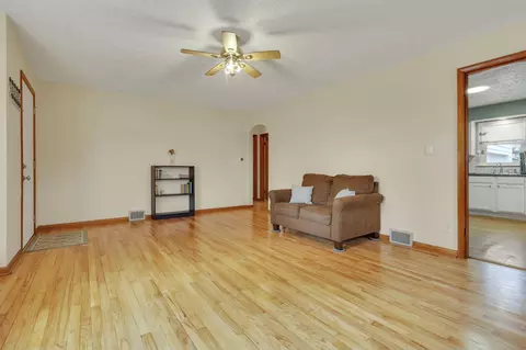 Living - 2182 Ormond Ave, Columbus, OH 43224 photo 2 of 4