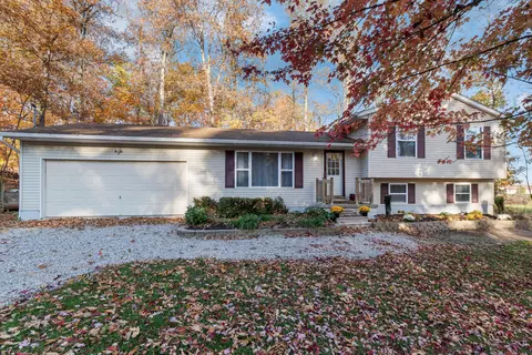 2070 Cinnamon Dr E, West Salem, OH 44287