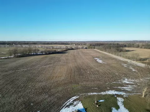 7482 Columbia Rd SW, Pataskala, OH 43062