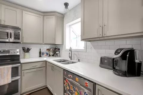 6010 Mcintyre Dr, Dublin, OH 43016 photo 9