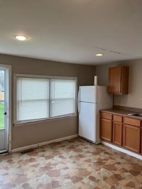 237 Logan St, Circleville, OH 43113 photo 11