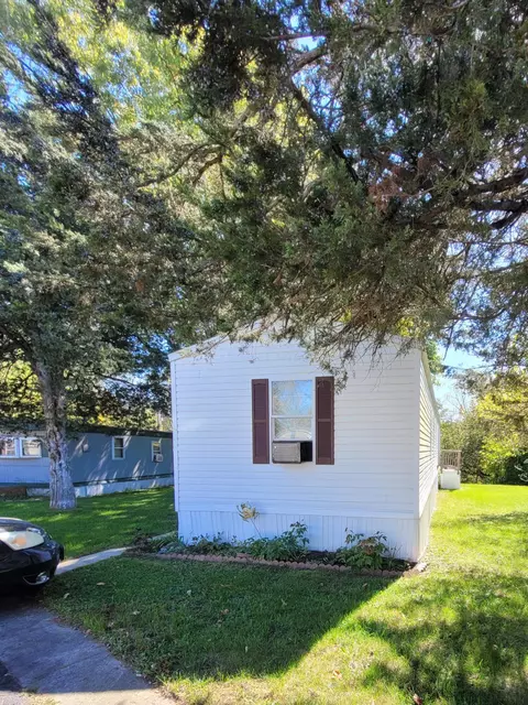 1000 W Main St #LOT 86, West Jefferson, OH 43162