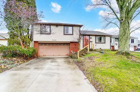 846 Ivy Brush Ct, Columbus, OH 43228