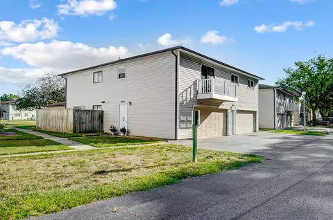 2442 Ravenel Dr #D, Columbus, OH 43209