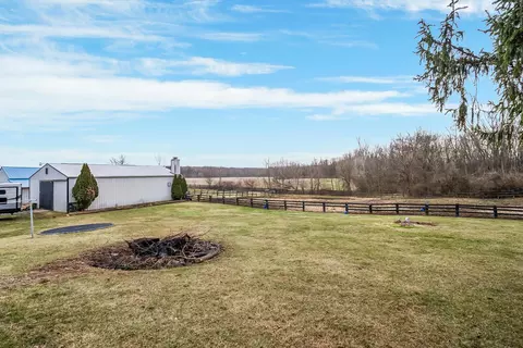 Exterior - 691 Prospect Mount Vernon Rd E, Waldo, OH 43356 photo 5 of 6