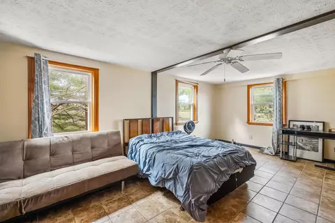Bedroom - 691 Prospect Mount Vernon Rd E, Waldo, OH 43356 photo 1 of 2