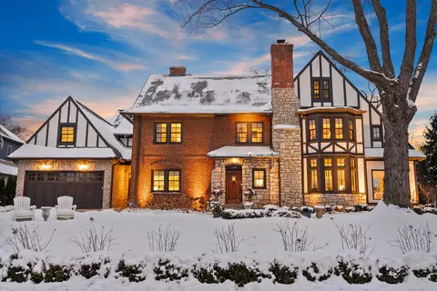 1998 Cambridge Blvd, Columbus, OH 43221