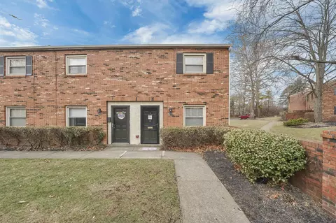 4762 Merrifield Pl #15, Columbus, OH 43220