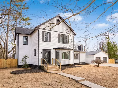2409 Stratford Rd, Delaware, OH 43015