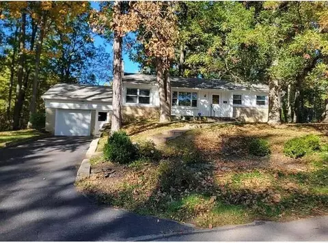 135 Forest Ave, Delaware, OH 43015
