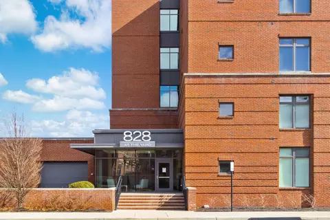 828 Bobcat Ave #305, Grandview Heights, OH 43212
