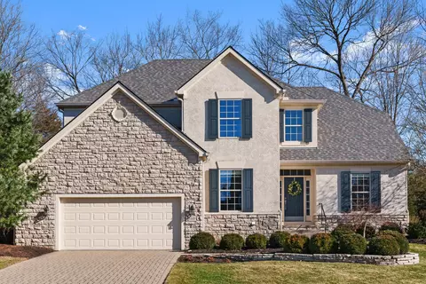 8449 Misty Woods Cir, Powell, OH 43065