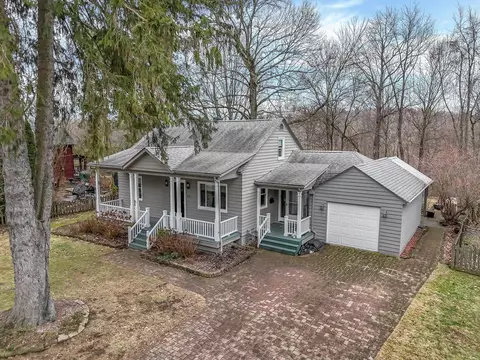 415 W Maple St, Granville, OH 43023