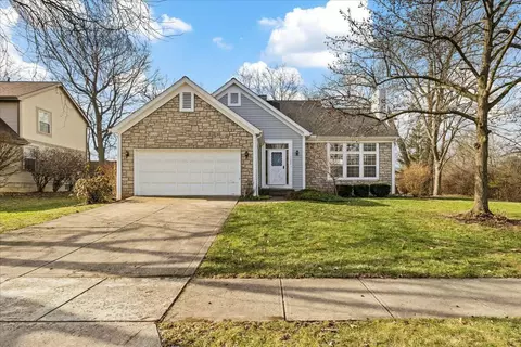 1555 Vanelm St, Columbus, OH 43228