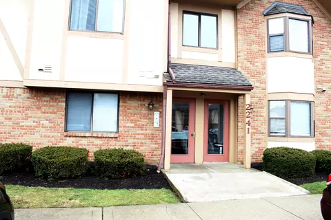 2241 Hedgerow Rd #2241D, Columbus, OH 43220