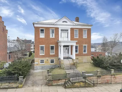 Exterior - 154 E Main St, Lancaster, OH 43130 photo 5 of 11