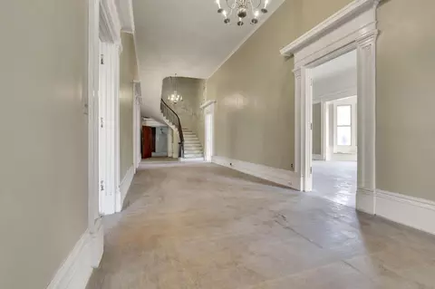 Entry Way - 154 E Main St, Lancaster, OH 43130 photo 1 of 11