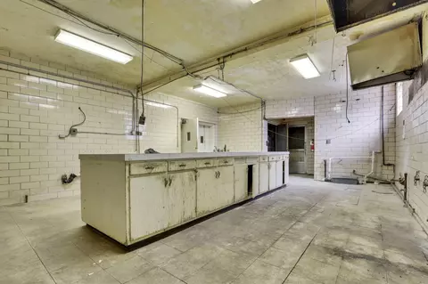 Kitchen - 154 E Main St, Lancaster, OH 43130 photo 2 of 3