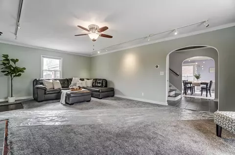 351 N Broadmoor Blvd, Springfield, OH 45504 photo 12