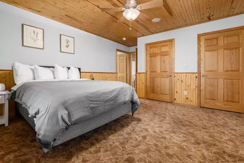Bedroom - 11080 Walnut Dowler Rd, Logan, OH 43138 photo 5 of 11
