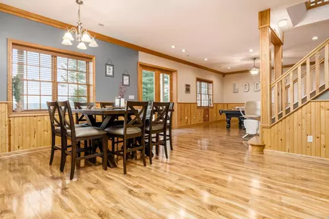 Dining - 11080 Walnut Dowler Rd, Logan, OH 43138 photo 2 of 3
