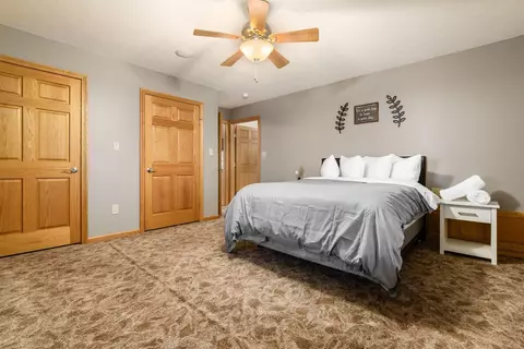 Bedroom - 11080 Walnut Dowler Rd, Logan, OH 43138 photo 7 of 11
