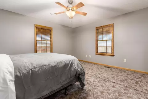 Bedroom - 11080 Walnut Dowler Rd, Logan, OH 43138 photo 6 of 11