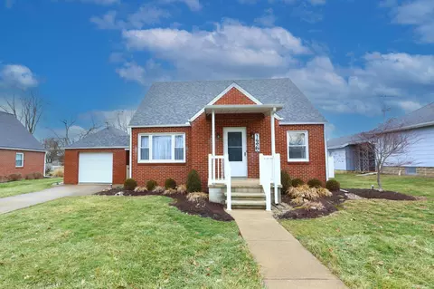 136 E Kilbourne Dr, Bucyrus, OH 44820