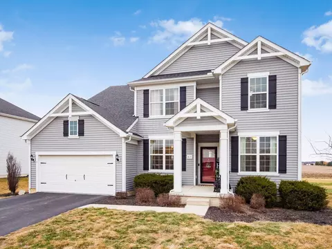 415 Saddlebred Cir, Marysville, OH 43040