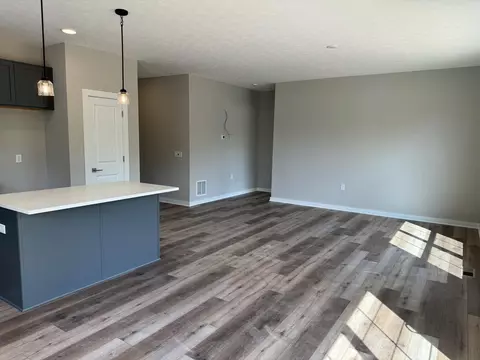 49 Oldham Ln, Delaware, OH 43015 photo 4