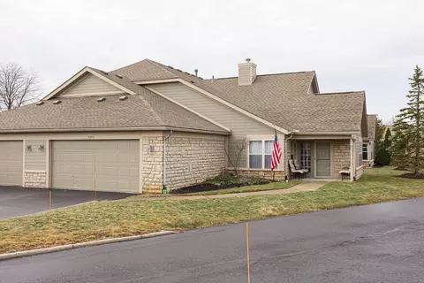 5293 Knotting Woods Dr, Westerville, OH 43081