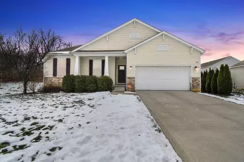 7520 Gundy Dr, Canal Winchester, OH 43110