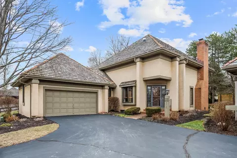 8230 Windsong Ct #2, Columbus, OH 43235