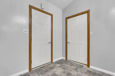 Entry Way - 112 Doddridge Rd, Heath, OH 43056 photo 1 of 3