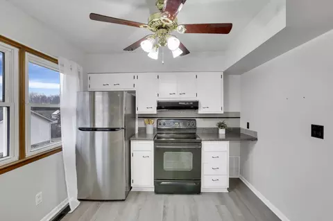 Kitchen - 112 Doddridge Rd, Heath, OH 43056 photo 3 of 4