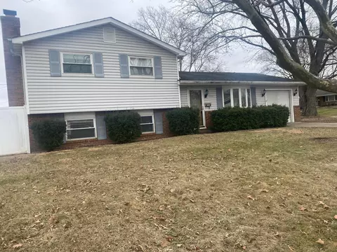 3322 Tareyton Dr, Grove City, OH 43123