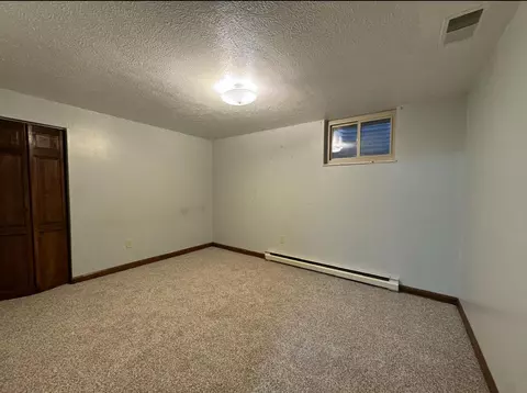 Bedroom - 33 Needham Dr, Belpre, OH 45714 photo 2 of 5