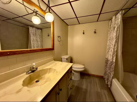 Bath - 33 Needham Dr, Belpre, OH 45714 photo 1 of 2