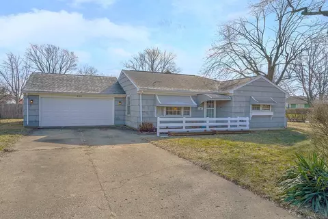 300 Sturbridge Rd, Columbus, OH 43228