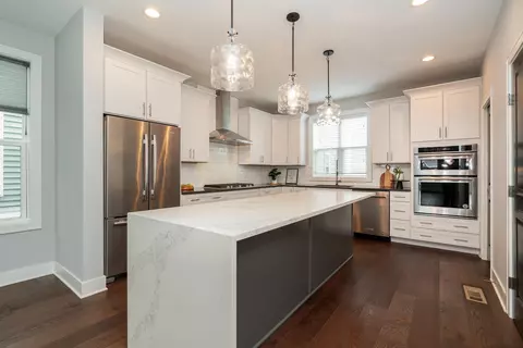 1204 N Grant Ave, Columbus, OH 43201
