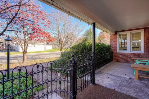 141 E South St, Jackson, OH 45640 photo 8