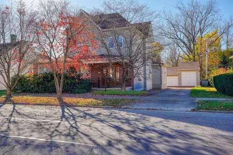 141 E South St, Jackson, OH 45640 photo 6