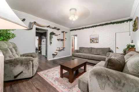 Living - 41 Burt Ave, Newark, OH 43055 photo 4 of 4