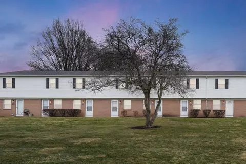 2252 Perkins Ct #P, Columbus, OH 43229