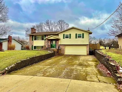2278 Satinwood Dr, Mansfield, OH 44903