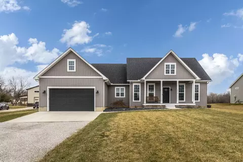 406 E Cliff St, Baltimore, OH 43105