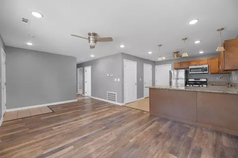 989 E 26th Ave, Columbus, OH 43211 photo 6