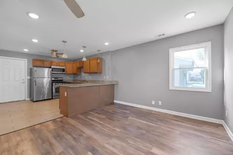 989 E 26th Ave, Columbus, OH 43211 photo 5