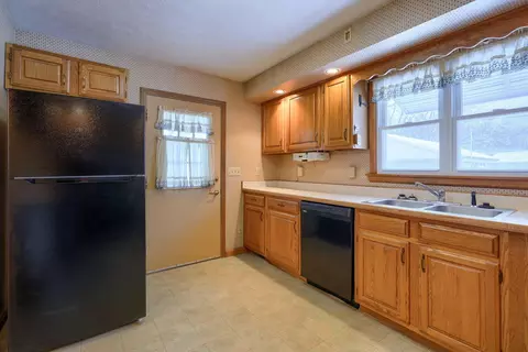 Kitchen - 305 E 2nd St, Bainbridge, OH 45612 photo 2 of 3