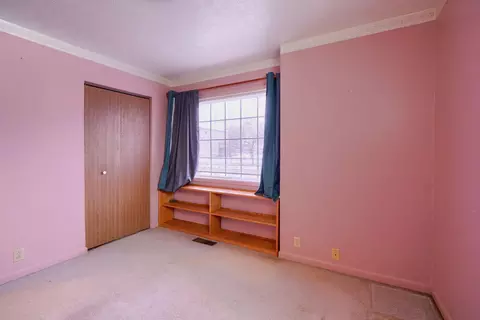 Bedroom - 305 E 2nd St, Bainbridge, OH 45612 photo 2 of 5